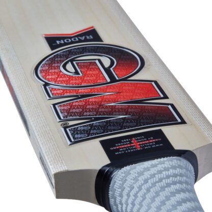 GM Radon Cricket Bat — Prime English Willow · Junior Kids Boys And Girls - Image 7